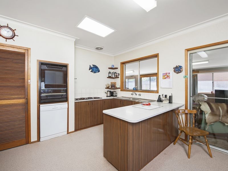 15 Great Ocean Road, Apollo Bay VIC 3233