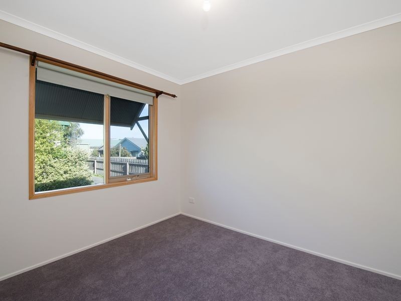 1/2 Murray Square, Apollo Bay VIC 3233