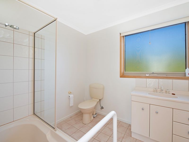 1/2 Murray Square, Apollo Bay VIC 3233