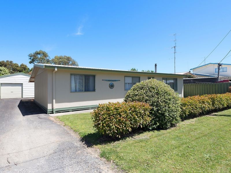 9 Barrand Street, Apollo Bay VIC 3233