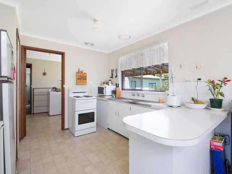 9 Barrand Street, Apollo Bay VIC 3233
