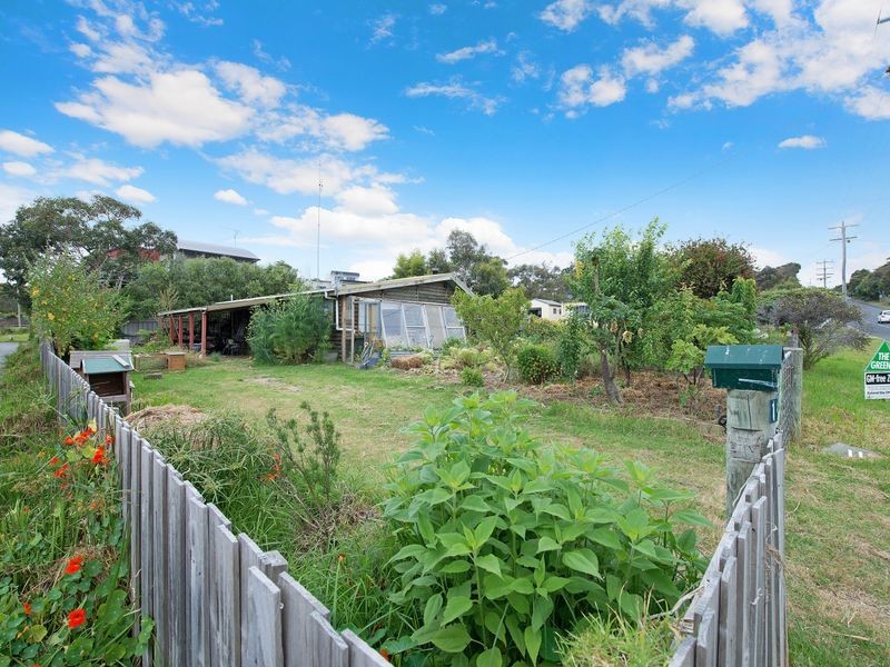 11 Great Ocean Road, Marengo VIC 3233