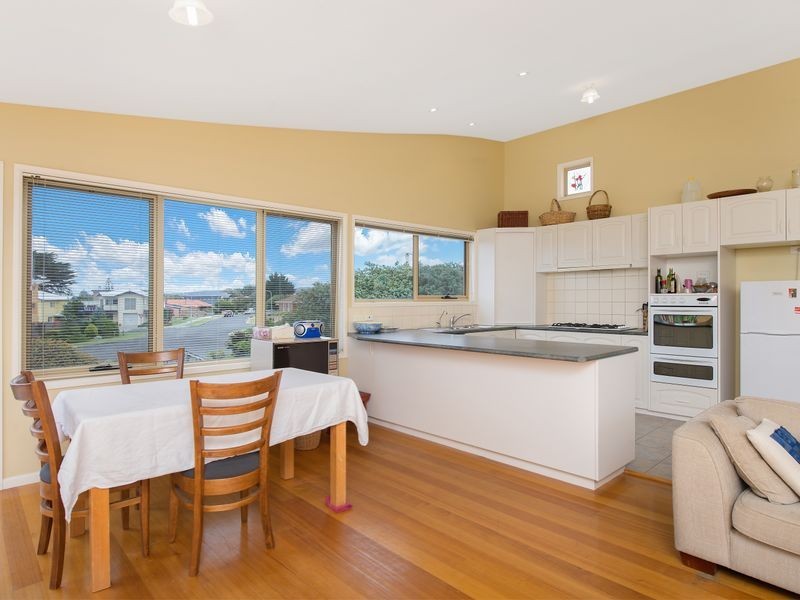 11 Outlook Road, Apollo Bay VIC 3233