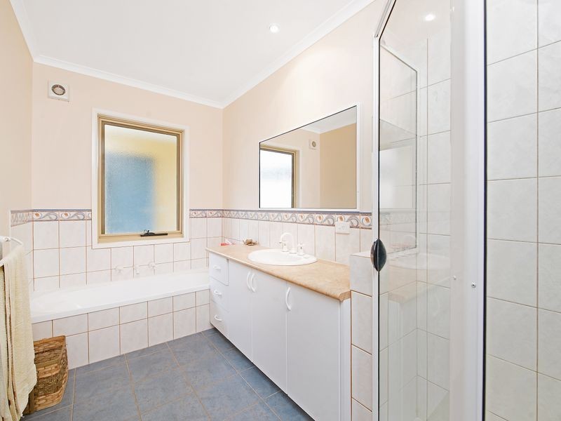 11 Outlook Road, Apollo Bay VIC 3233