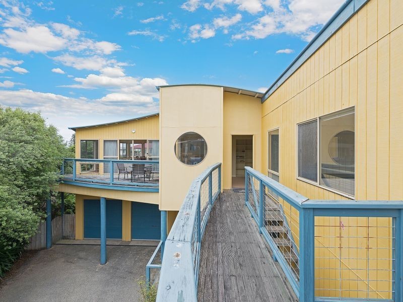 11 Outlook Road, Apollo Bay VIC 3233