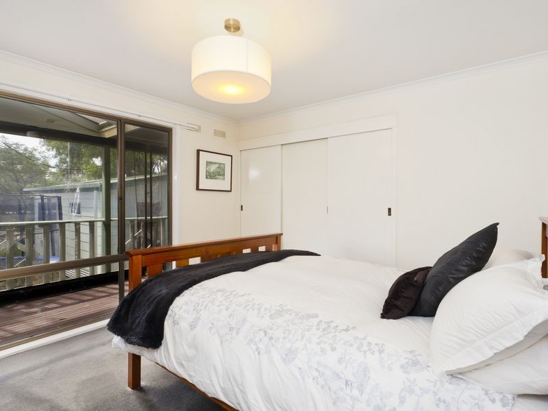 5 Newcombe Street, Marengo VIC 3233