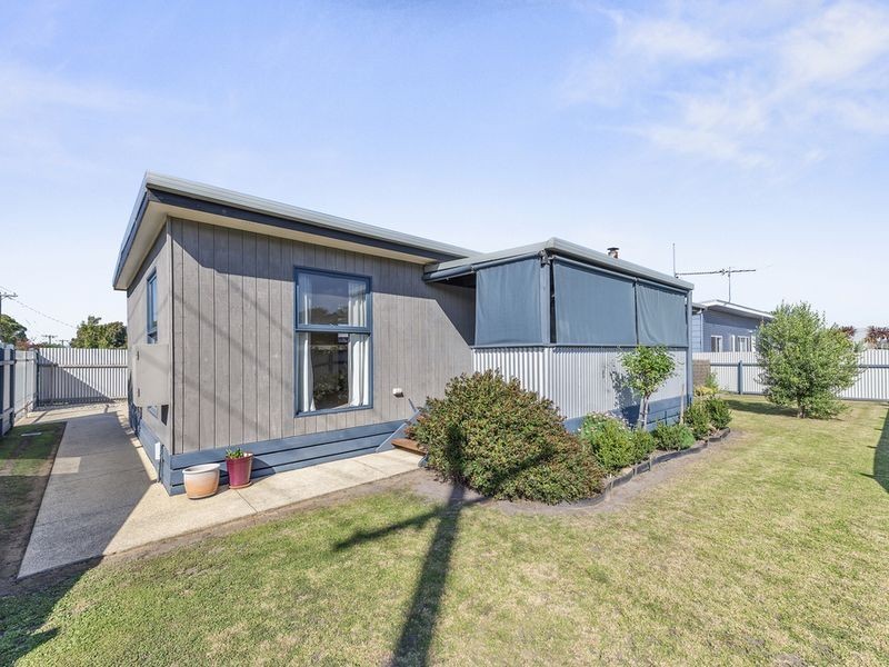 61 Montrose Avenue, Apollo Bay VIC 3233