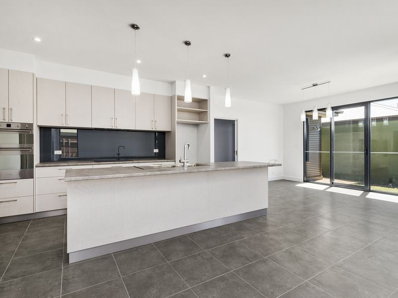 1/20 Moore Street, Apollo Bay VIC 3233