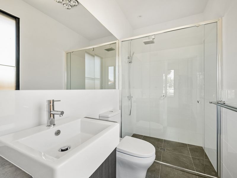 1/20 Moore Street, Apollo Bay VIC 3233