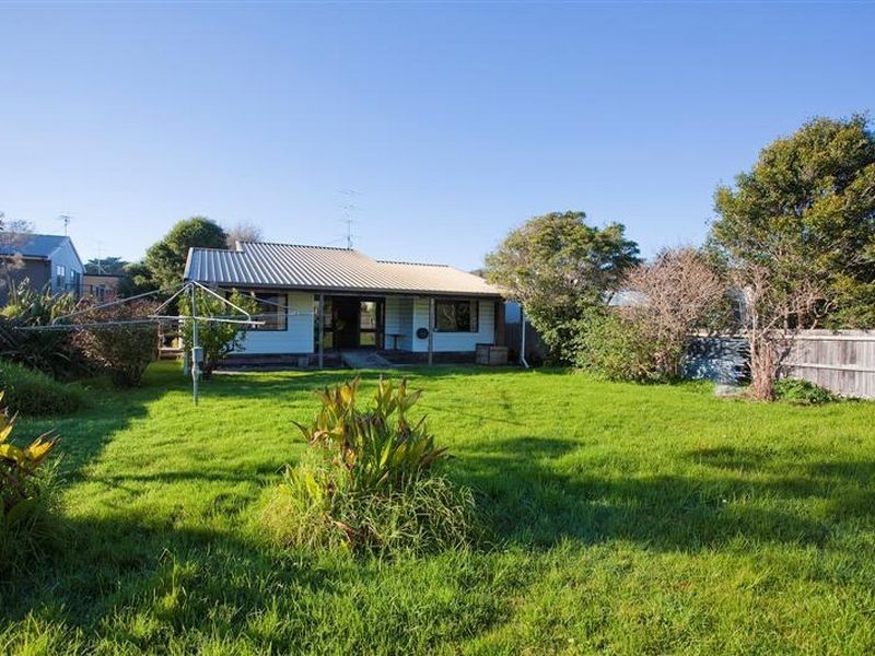 2B Murray Street, Apollo Bay VIC 3233