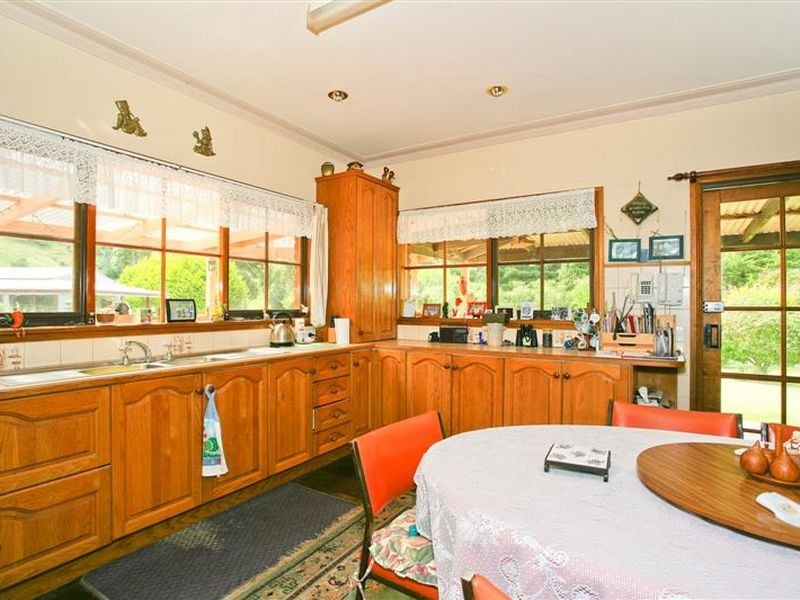 260 Wild Dog Road, Apollo Bay VIC 3233