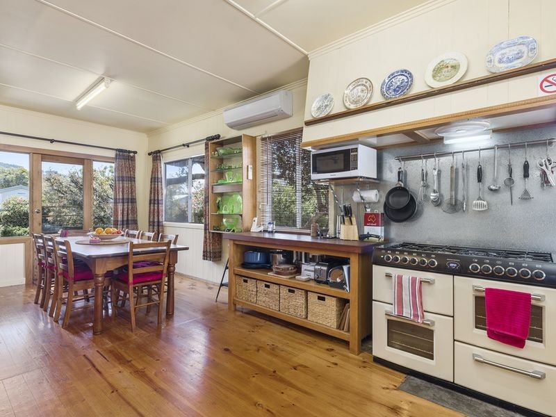 15 Murray Street, Apollo Bay VIC 3233