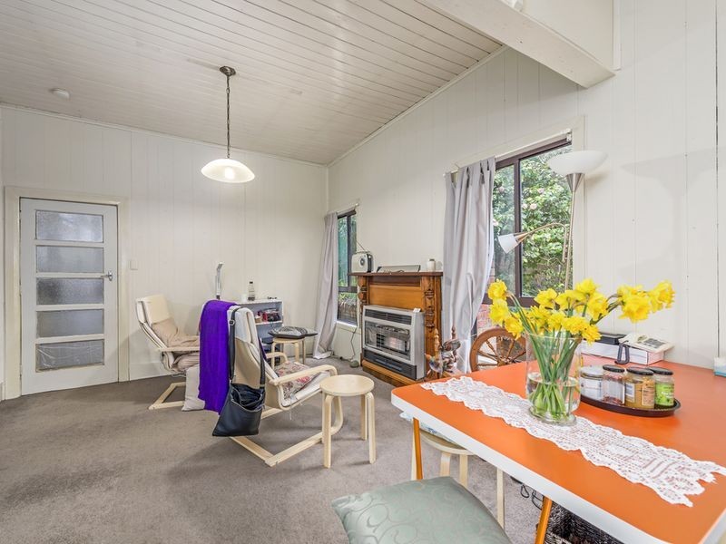 8 Blundy Street, Forrest VIC 3236
