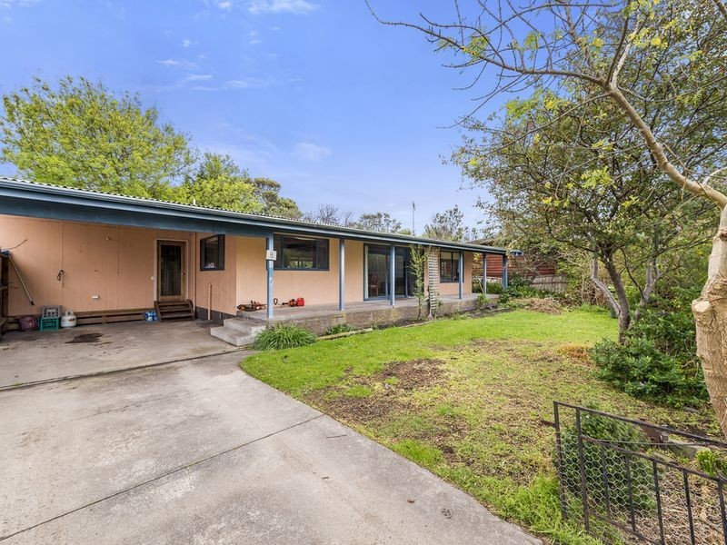 8 Barrand Street, Apollo Bay VIC 3233