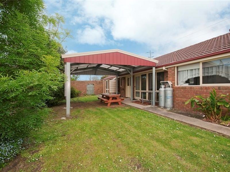 82 Mclachlan Street, Apollo Bay VIC 3233