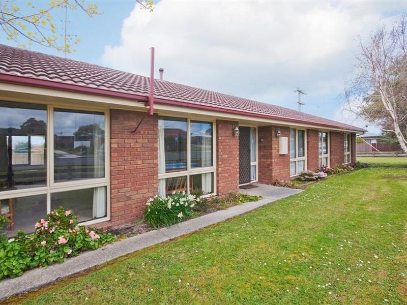 82 Mclachlan Street, Apollo Bay VIC 3233