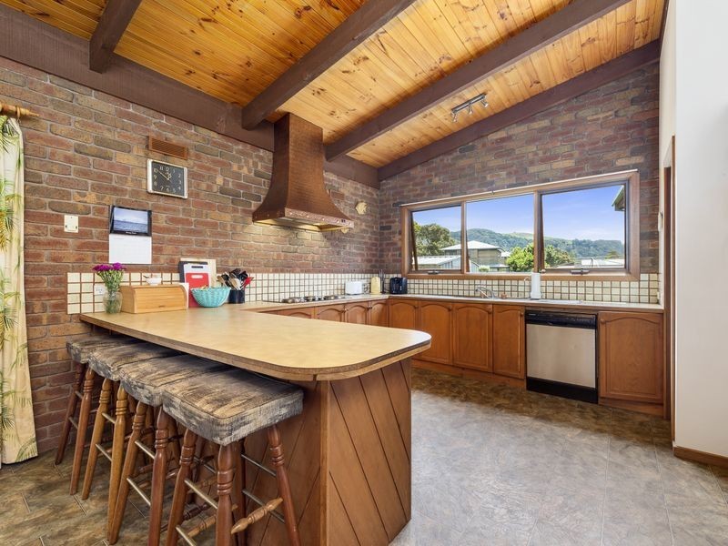 24 Moore Street, Apollo Bay VIC 3233