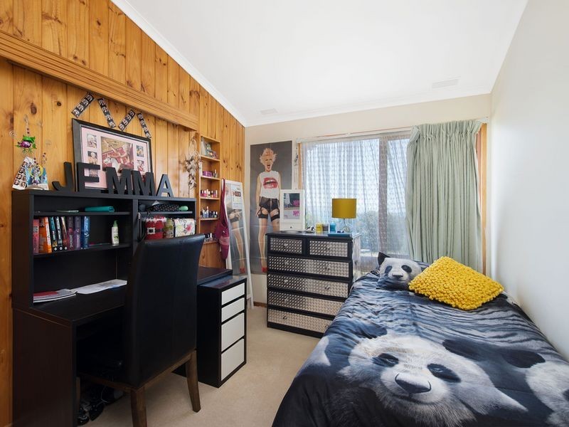 11 Mitchell Court, Marengo VIC 3233