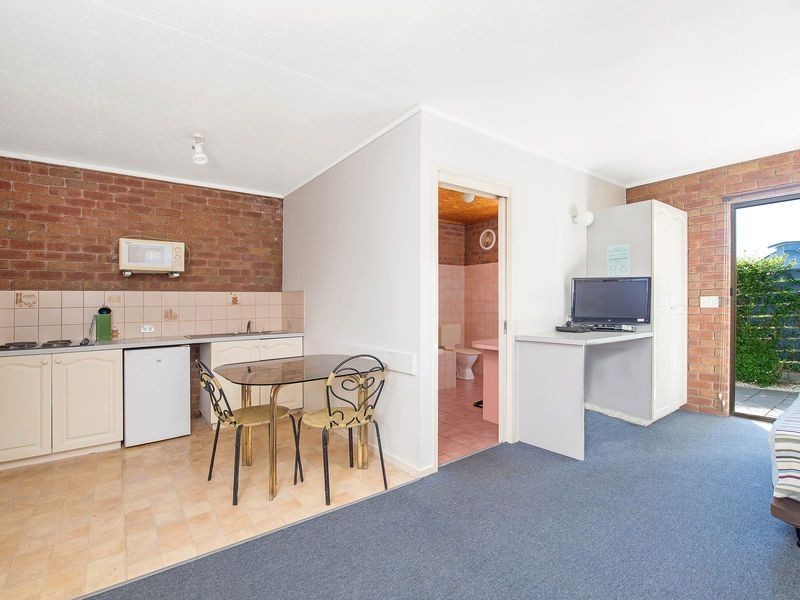 1/1 Newcombe Street, Marengo VIC 3233