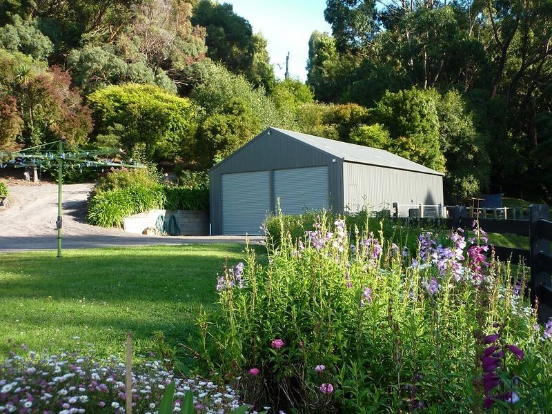 165 Tuxion Road, Apollo Bay VIC 3233