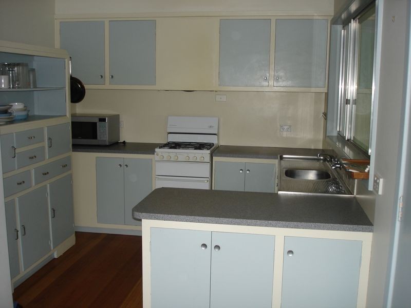 6 Seymour Crescent, Apollo Bay VIC 3233