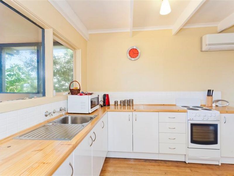 9 Otway Avenue, Skenes Creek VIC 3233
