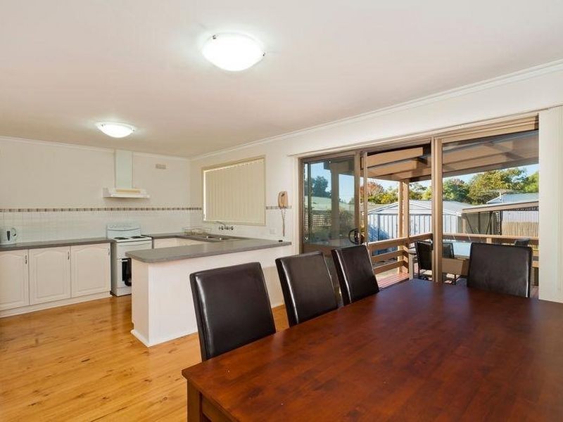 104 McLachlan Street, Apollo Bay VIC 3233
