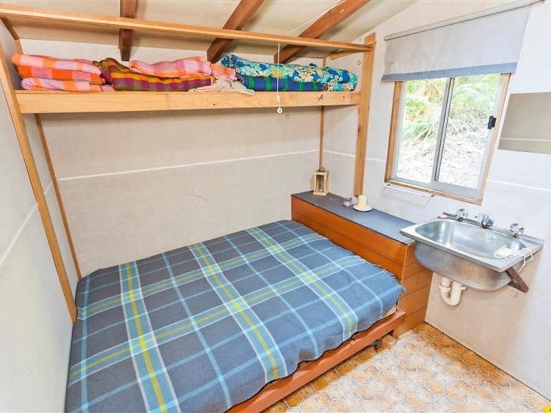 74 Broughtons Access, Apollo Bay VIC 3233