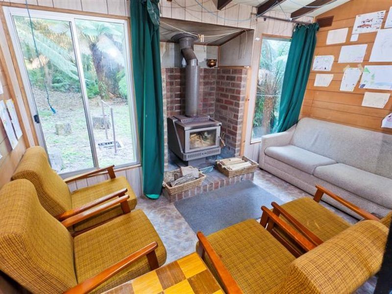 74 Broughtons Access, Apollo Bay VIC 3233