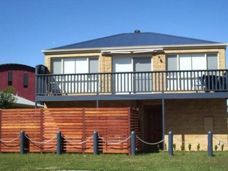 112 McLachlan Street, Apollo Bay VIC 3233