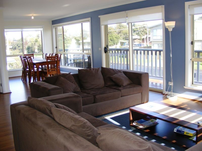 112 McLachlan Street, Apollo Bay VIC 3233