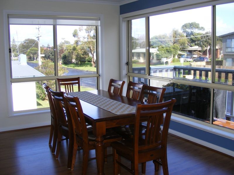 112 McLachlan Street, Apollo Bay VIC 3233