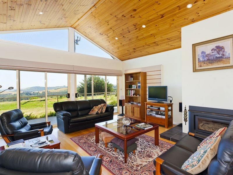 560 Skenes Creek Road, Apollo Bay VIC 3233