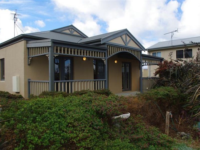 22 Joyce Street, Apollo Bay VIC 3233