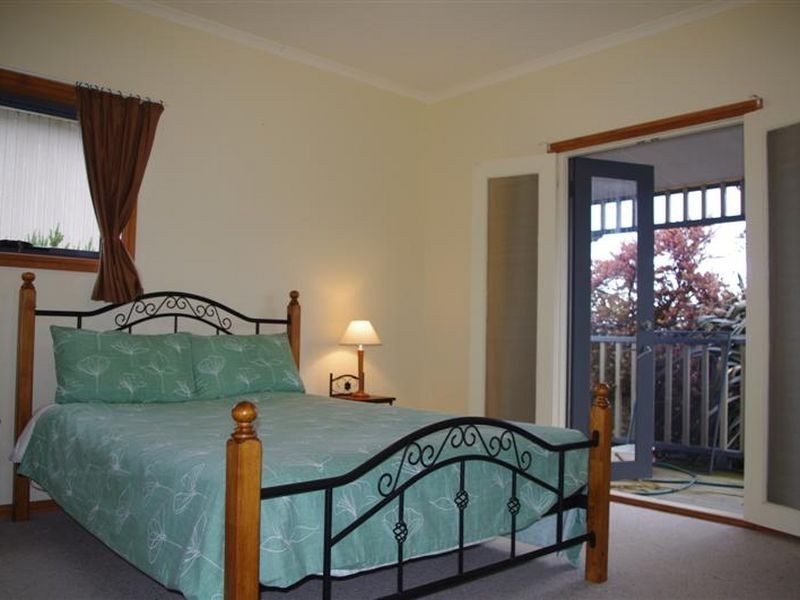 22 Joyce Street, Apollo Bay VIC 3233