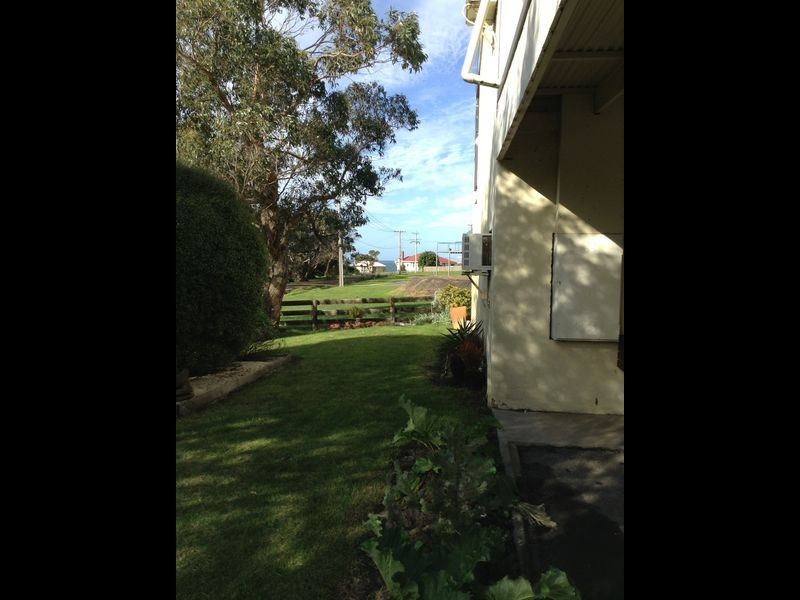 2/1 Newcombe Street, Marengo VIC 3233