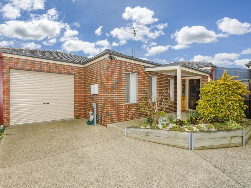 2/5 Patricia Court, Drysdale VIC 3222