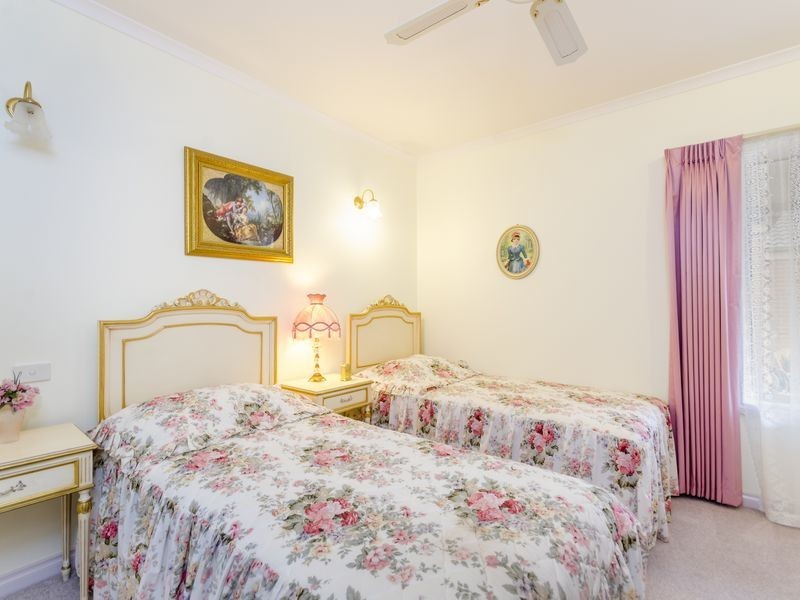 2/5 Patricia Court, Drysdale VIC 3222