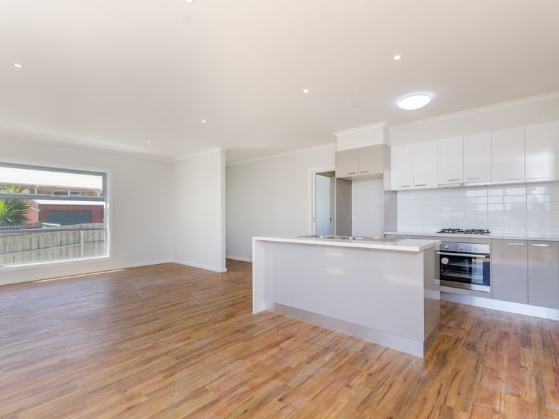 2/61 Bunganowee Drive, Clifton Springs VIC 3222