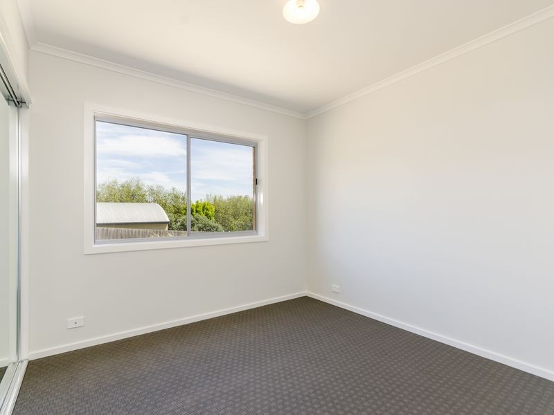 2/61 Bunganowee Drive, Clifton Springs VIC 3222