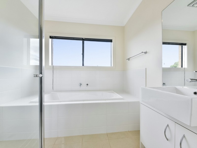 11 Centennial Boulevard, Curlewis VIC 3222