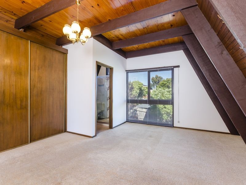 4 Dumburra Avenue, Clifton Springs VIC 3222