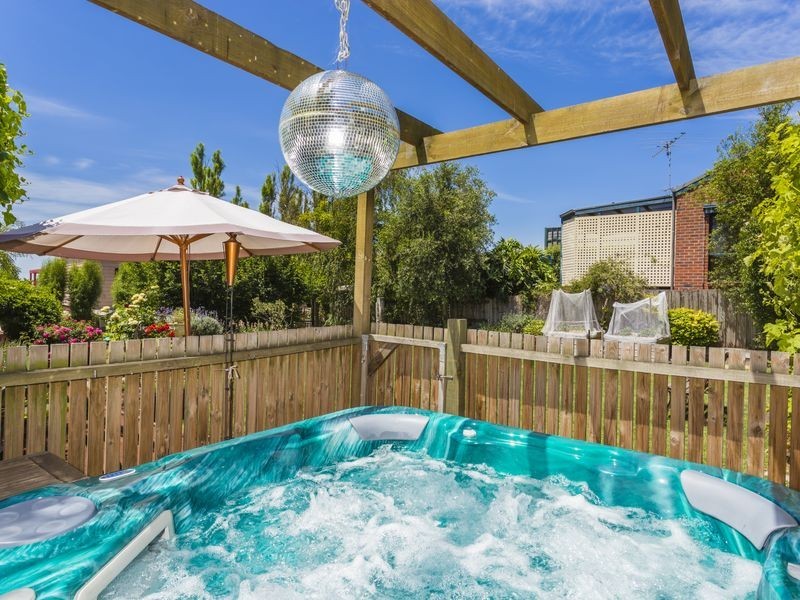 7 Whitcombes Road, Drysdale VIC 3222