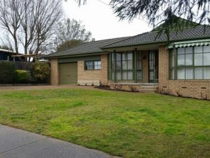 3 Woodleigh Close, Leopold VIC 3224
