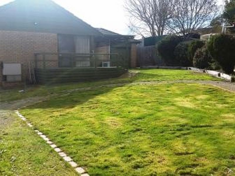 3 Woodleigh Close, Leopold VIC 3224