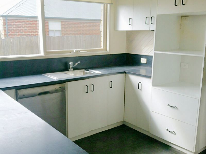 8 Pathara Court, Clifton Springs VIC 3222