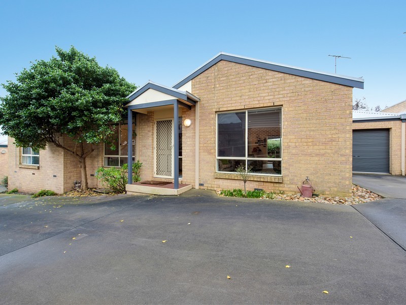 Unit 2/30 Ernstine Way, Drysdale VIC 3222