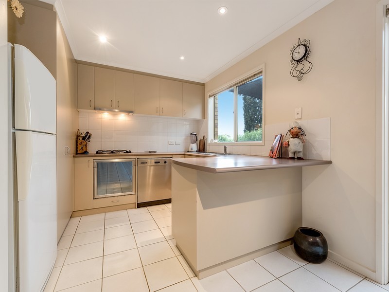 Unit 2/30 Ernstine Way, Drysdale VIC 3222