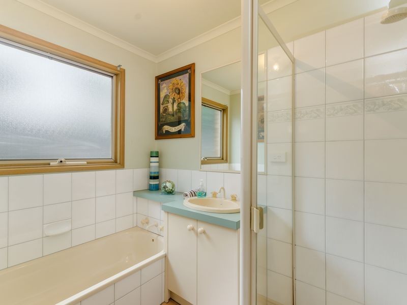 5 Narawi Avenue, Clifton Springs VIC 3222