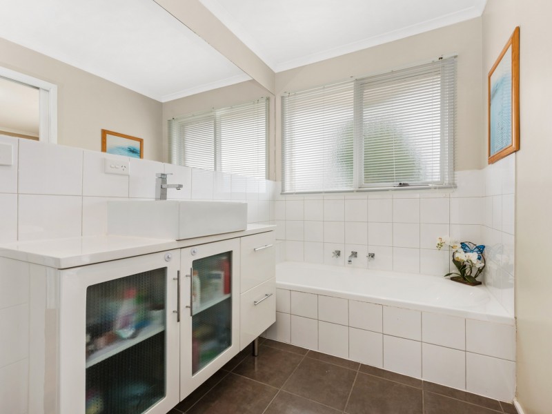 4 Boolarra Avenue, Clifton Springs VIC 3222